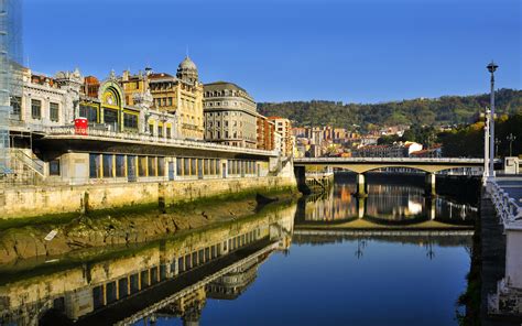 san sebastian malaga vuelos|Vuelos baratos de San Sebastián a Málaga desde 104